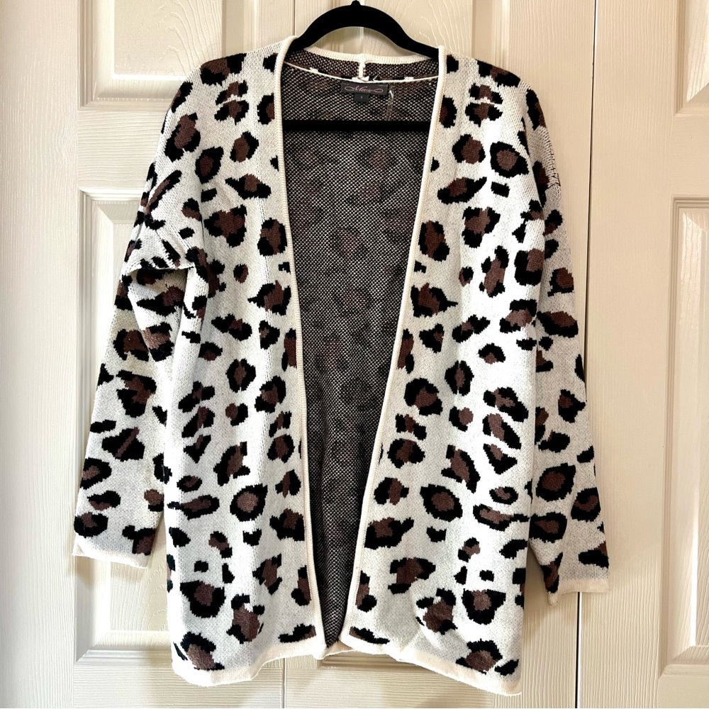 NWOT Metrio Leopard Open Front Long Cardigan S/M